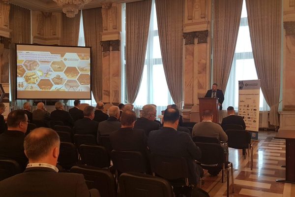 Gabriel Tutu Presedinte OPIA Romania - conferinta aparare Gabriel Tutu Presedinte OPIA Romania - conferinta aparare