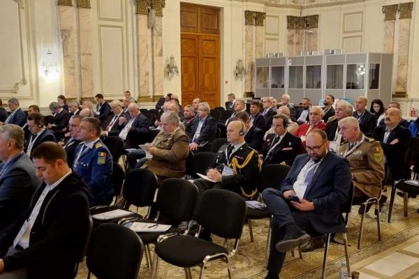 Prima editie a conferintei OPIA pe probleme aparare Prima editie a conferintei OPIA pe probleme aparare